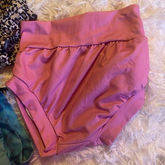 Bundle (3) Baby Girl Bummies; Leopard, Pink, Marble Turquoise with Black Fringe - Picture 3 of 13